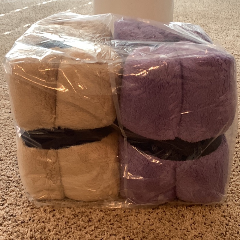 Fluffy throws, two pack, lavender, tan